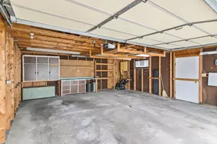 132 E Marion St, Portage, WI 53901 - Photo 32