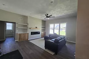 3613 Samson Dr, Janesville, WI 53563 - Photo 6