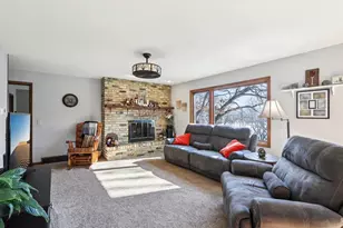 S9044 Timbercrest Trail, Prairie Du Sac, WI 53578 - Photo 4