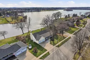 570 Riverview Dr, Marshall, WI 53559 - Photo 38