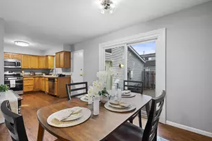 216 Grand Canyon Dr, Madison, WI 53705 - Photo 4