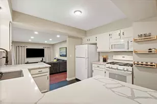 1030 Somerset Dr, Janesville, WI 53546 - Photo 14