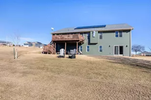 324 Diamond Oaks Dr, Ridgeville, WI 53533 - Photo 34