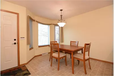 1025 Melvin Court, Madison, WI 53704 - Photo 8