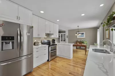 21 Julia Circle, Madison, WI 53705 - Photo 16