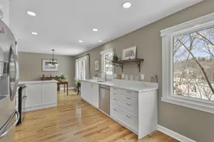 21 Julia Cir, Madison, WI 53705 - Photo 14