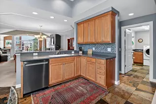 1616 Dewberry Dr, Madison, WI 53719 - Photo 34