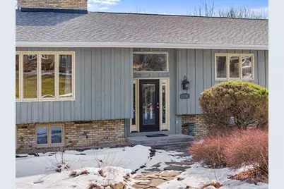 128 Monroe Street, Baraboo, WI 53913 - Photo 2