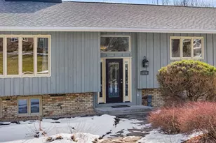 128 Monroe St, Baraboo, WI 53913 - Photo 2