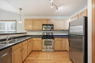 749 Cricket Ln, Middleton, WI 53562 - Photo 14