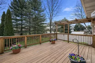 749 Cricket Ln, Middleton, WI 53562 - Photo 2