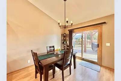 2656 N Wuthering Hills Drive, Janesville, WI 53546 - Photo 10