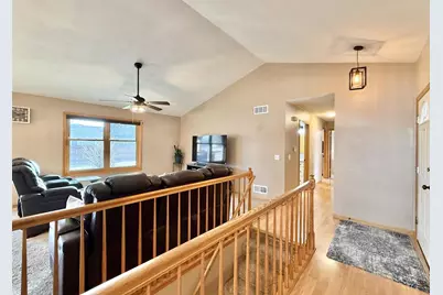 2656 N Wuthering Hills Drive, Janesville, WI 53546 - Photo 14