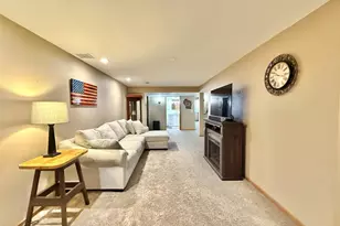 2656 N Wuthering Hills Dr, Janesville, WI 53546 - Photo 24