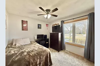 2656 N Wuthering Hills Drive, Janesville, WI 53546 - Photo 20