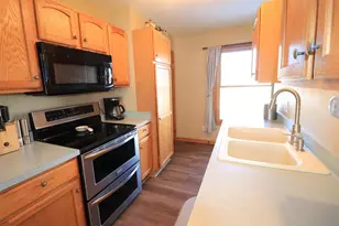 2635 Kelso Dr, Janesville, WI 53546 - Photo 2