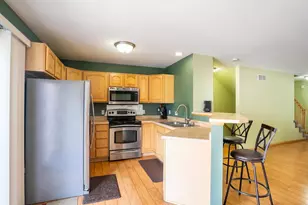 707 Cricket Ln, Madison, WI 53562 - Photo 8