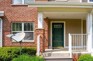 707 Cricket Ln, Madison, WI 53562 - Photo 4