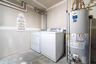 719 Cricket Ln, Madison, WI 53562 - Photo 32