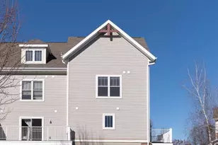 719 Cricket Ln, Madison, WI 53562 - Photo 36