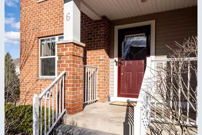 719 Cricket Lane #6, Madison, WI 53562 - Photo 2