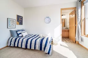 719 Cricket Ln, Madison, WI 53562 - Photo 24