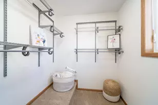 719 Cricket Ln, Madison, WI 53562 - Photo 22