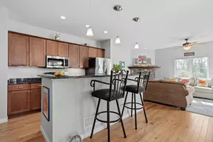 4237 Cortland Ct, Windsor, WI 53598 - Photo 4