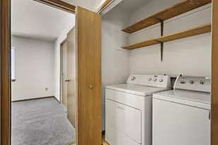 1012 Rockefeller Ln, Madison, WI 53704 - Photo 26