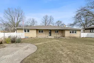 1104 Woodman Rd, Janesville, WI 53545 - Photo 6