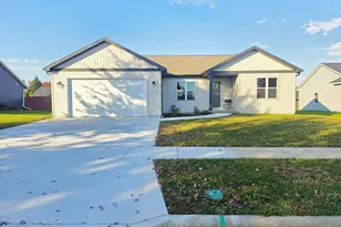 436 Sandmar Dr, Ripon, WI 54971 - Photo 1