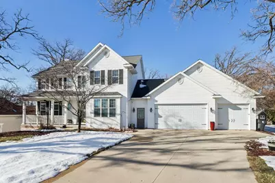 602 Woodhaven Court, Cambridge, WI 53523 - Photo 1