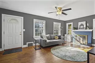 718 W Olin Ave, Madison, WI 53715 - Photo 2