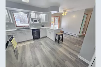 76 S Willow Court, Markesan, WI 53946 - Photo 4