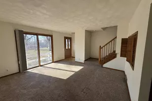 225 Ba-Wood Ln, Janesville, WI 53545 - Photo 4