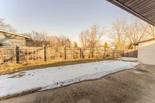 1615 Lakeview Dr, Tomah, WI 54660 - Photo 32