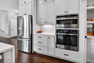 2012 Paris Ln, Cottage Grove, WI 53527 - Photo 12