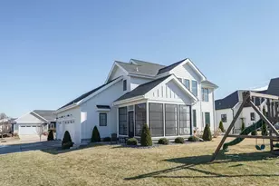 4872 Augusta Dr, Middleton, WI 53597 - Photo 6