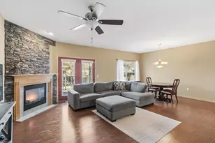 694 Clardell Dr, Sun Prairie, WI 53590 - Photo 6