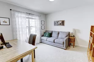 993 Clover Ln, DeForest, WI 53532 - Photo 2