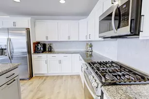 993 Clover Ln, DeForest, WI 53532 - Photo 10