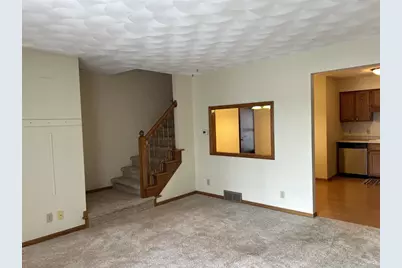 249 Ba Wood Lane, Janesville, WI 53545 - Photo 4