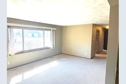 220 Tower Drive, Sun Prairie, WI 53590 - Photo 4