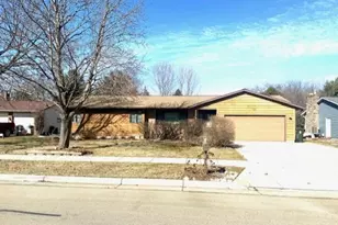 220 Tower Dr, Sun Prairie, WI 53590 - Photo 1