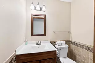 908 Harding St, Oregon, WI 53575 - Photo 8