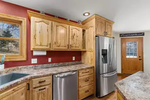 2002 Retzlaff Dr, Reedsburg, WI 53959 - Photo 8