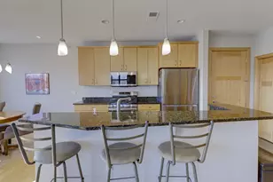 808 Williamson St, Madison, WI 53703 - Photo 10