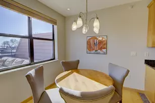 808 Williamson St, Madison, WI 53703 - Photo 20