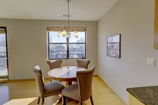 808 Williamson St, Madison, WI 53703 - Photo 18