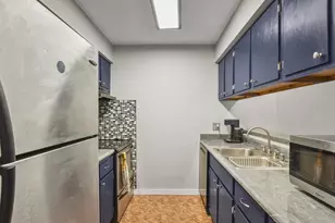 1015 N Sunnyvale Ln, Madison, WI 53713 - Photo 8